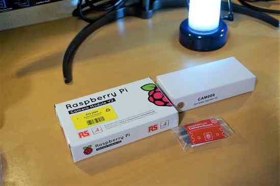 最後に、Night vision camera module for Raspberry Pi 160° (Fisheye)と、Raspberry Pi Camera v2.1 Standardのカメラ2つ、そして、Raspberry Pi Camera Mountです！