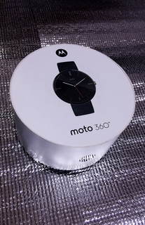 Android Wear Moto360 Smart Watchの外装