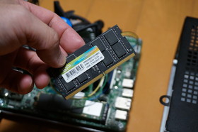 シリコンパワーのノートパソコン用DDR4-2133(PC4-17000) 16GB